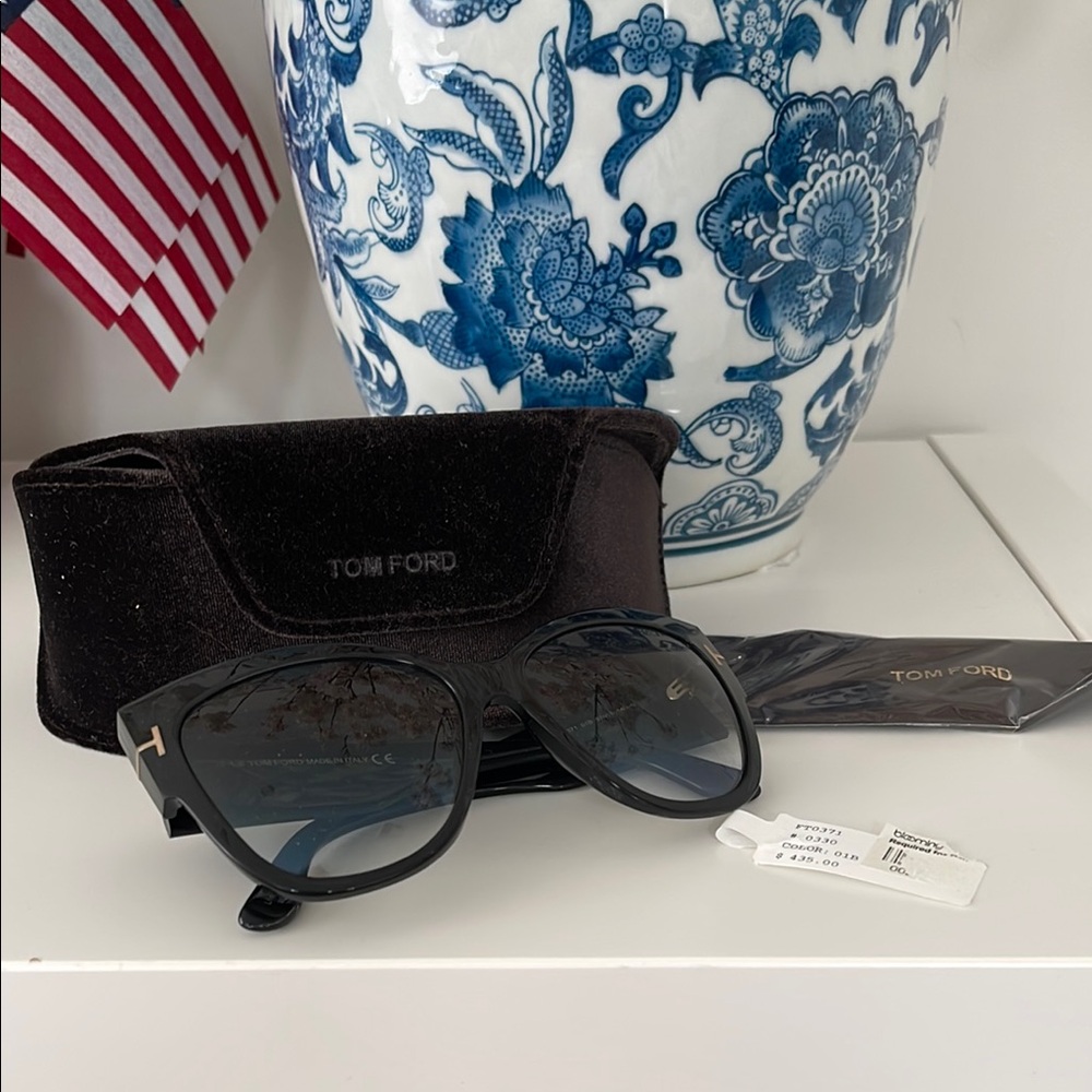 Tom Ford Anouska Black Sunglasses